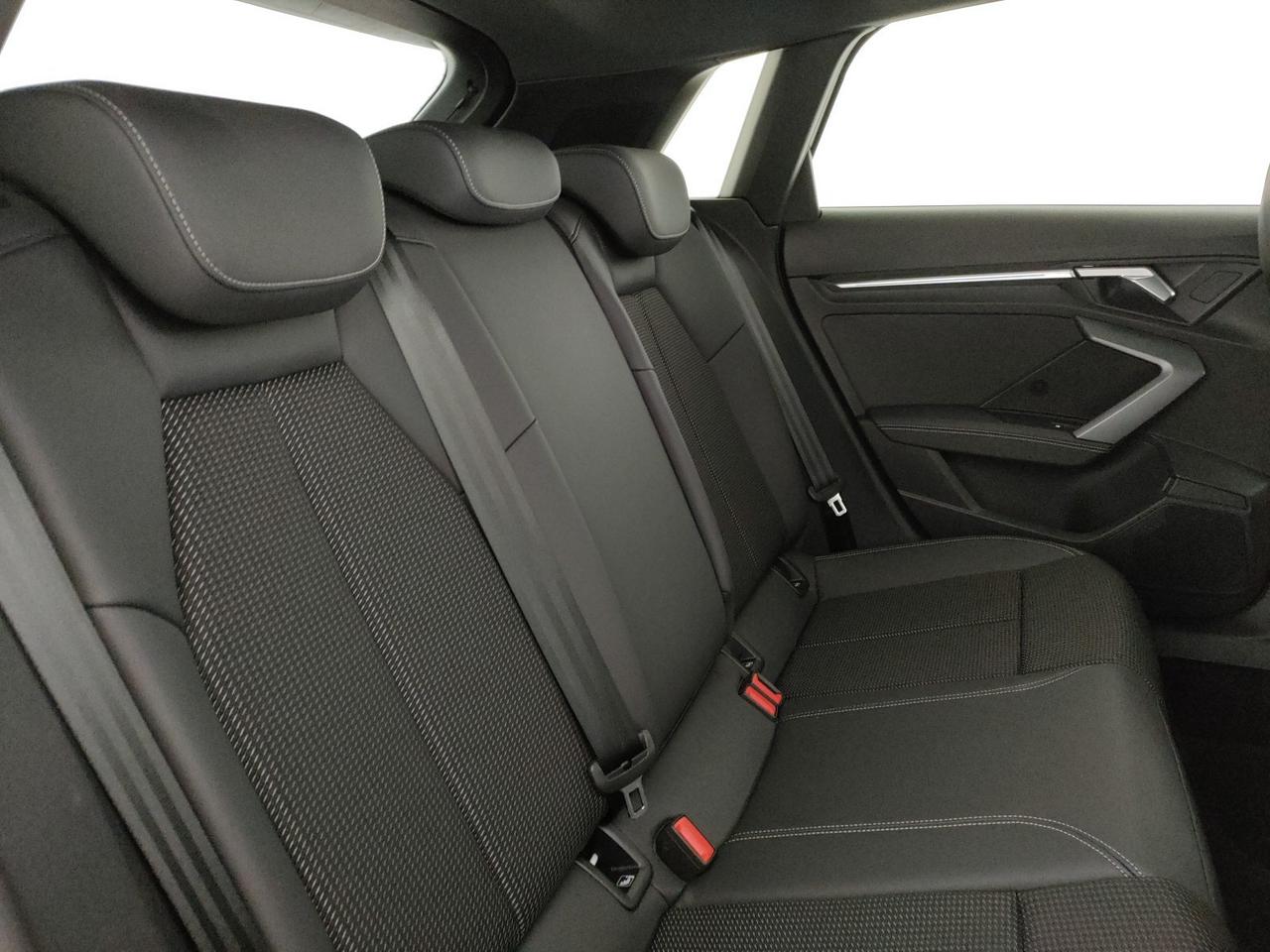 Audi A3 sportback 2.0 tdi s line edition 150cv s-tronic