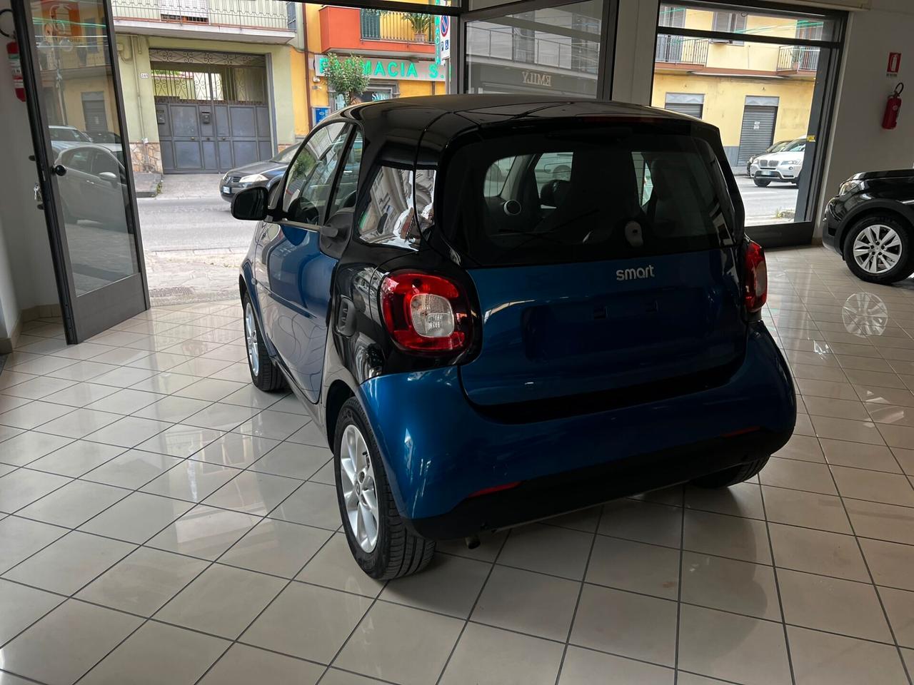 Smart ForTwo 0.9 Turbo Basis Standard