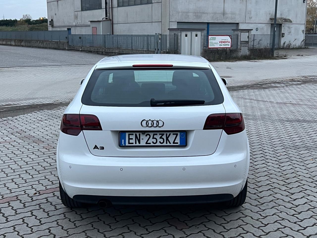 Audi A3 SPB 1.6 TDI CR F.AP. Young Edition