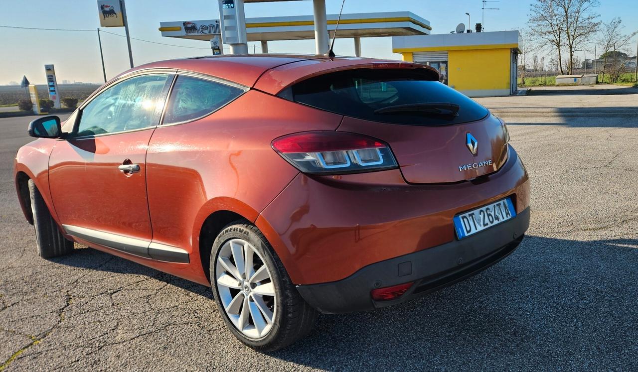 Renault Megane Mégane Coupé 1.5 dCi 110CV Dynamique