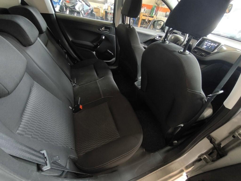 PEUGEOT 208 1,2 BENZ- KM 70000-UNIPROPRIETARIO-EURO 6