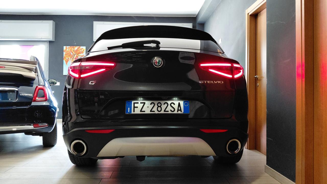 Alfa Romeo Stelvio 210 CV AT8 Q4 Unicopr Uff Italia
