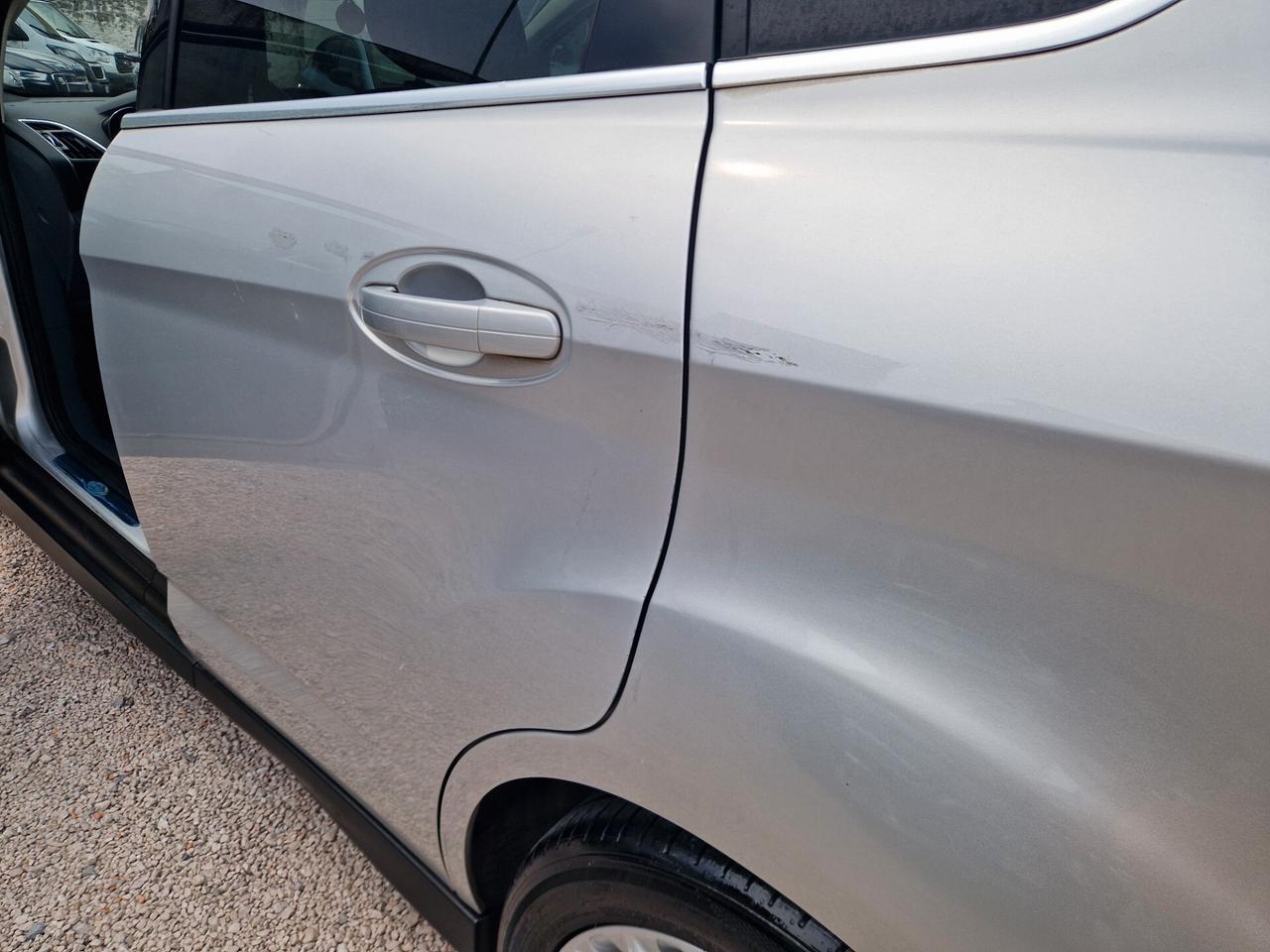 Ford C-Max 1.6 TDCi 115CV Plus -2015