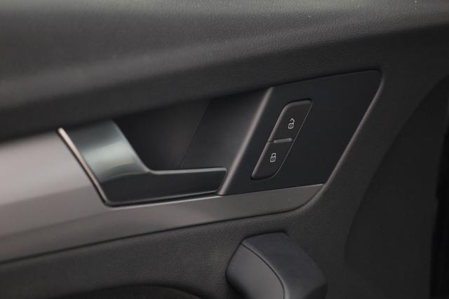 AUDI Q5 40 TDI quattro S tronic S line PREZZO NETTO