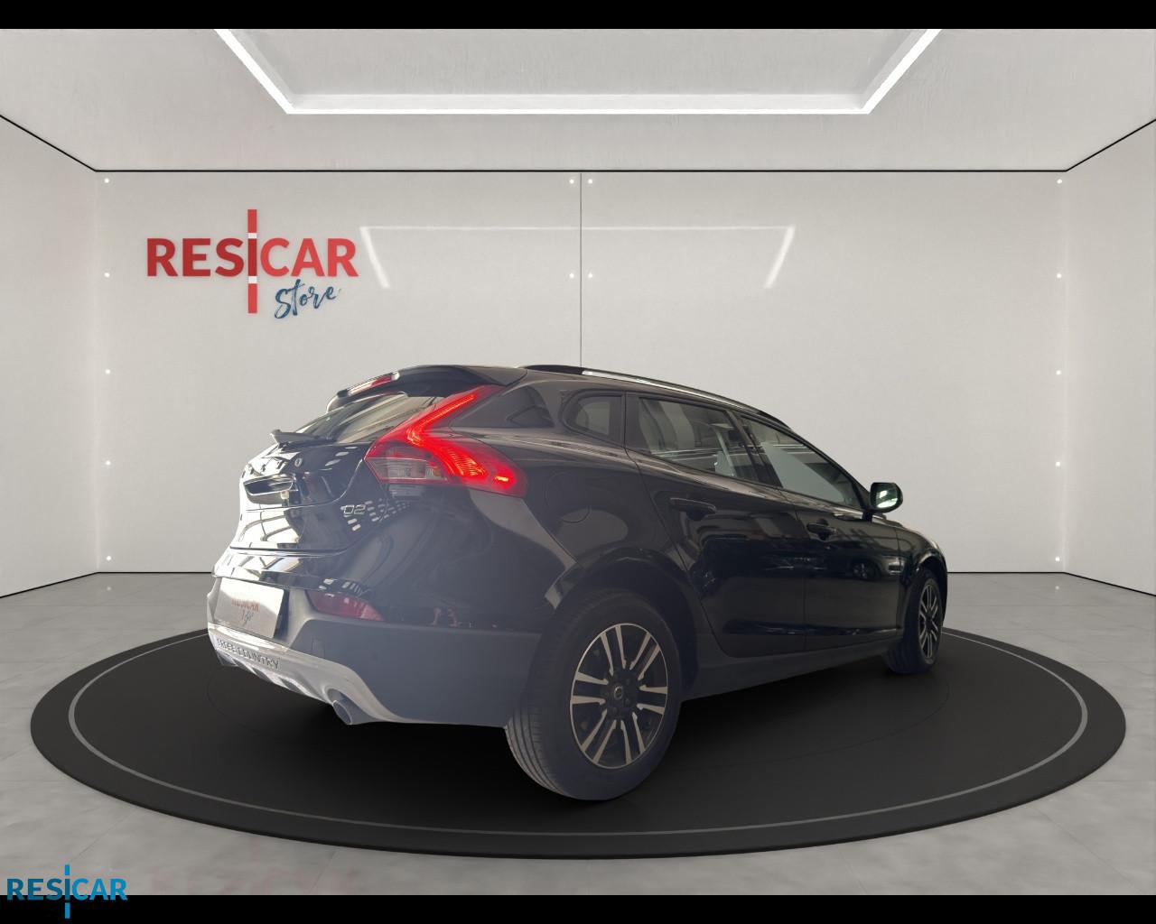VOLVO V40 Cross Country 2.0 d2 Business Plus
