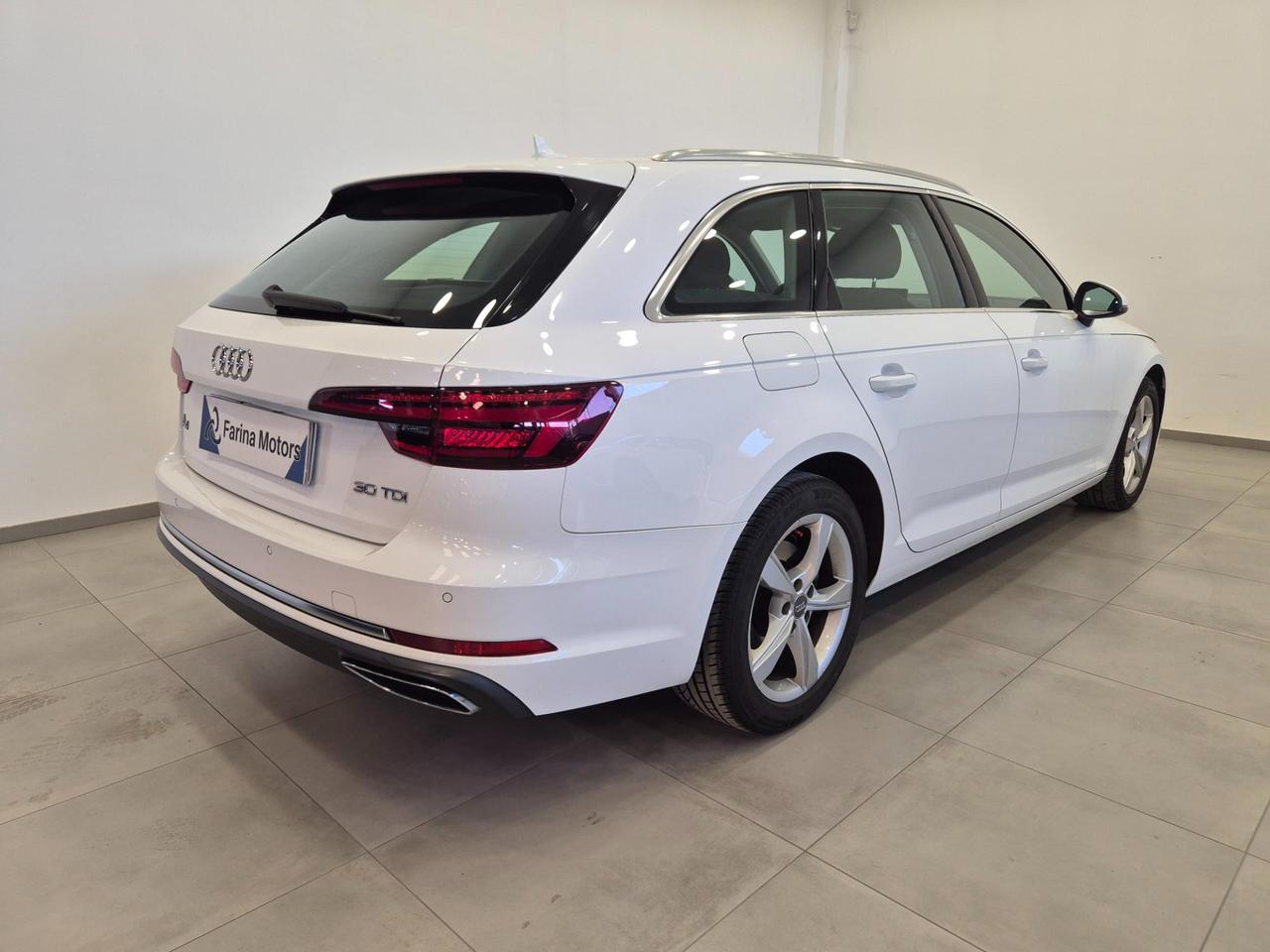 Audi A4 Avant 30 2.0 tdi Business 122cv s-tronic - NEOPATENTATI - Cruise/Lim - Sens. Park.