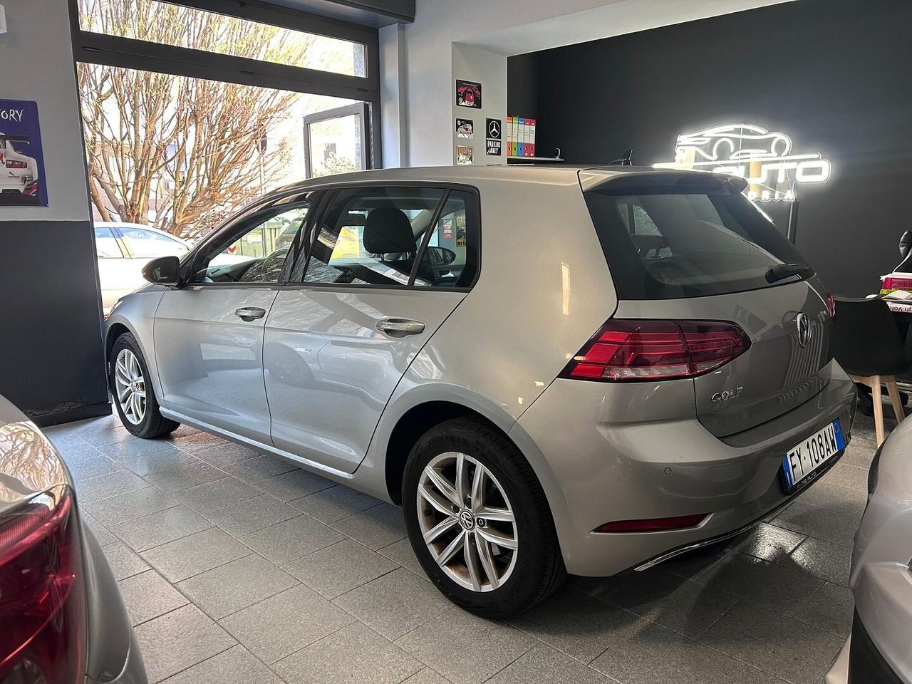 Volkswagen Golf condizioni pari al nuovo