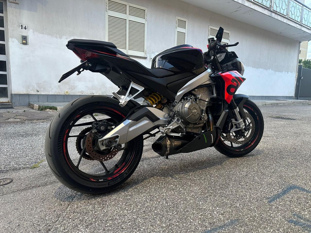 Aprilia Tuono 660 Factory