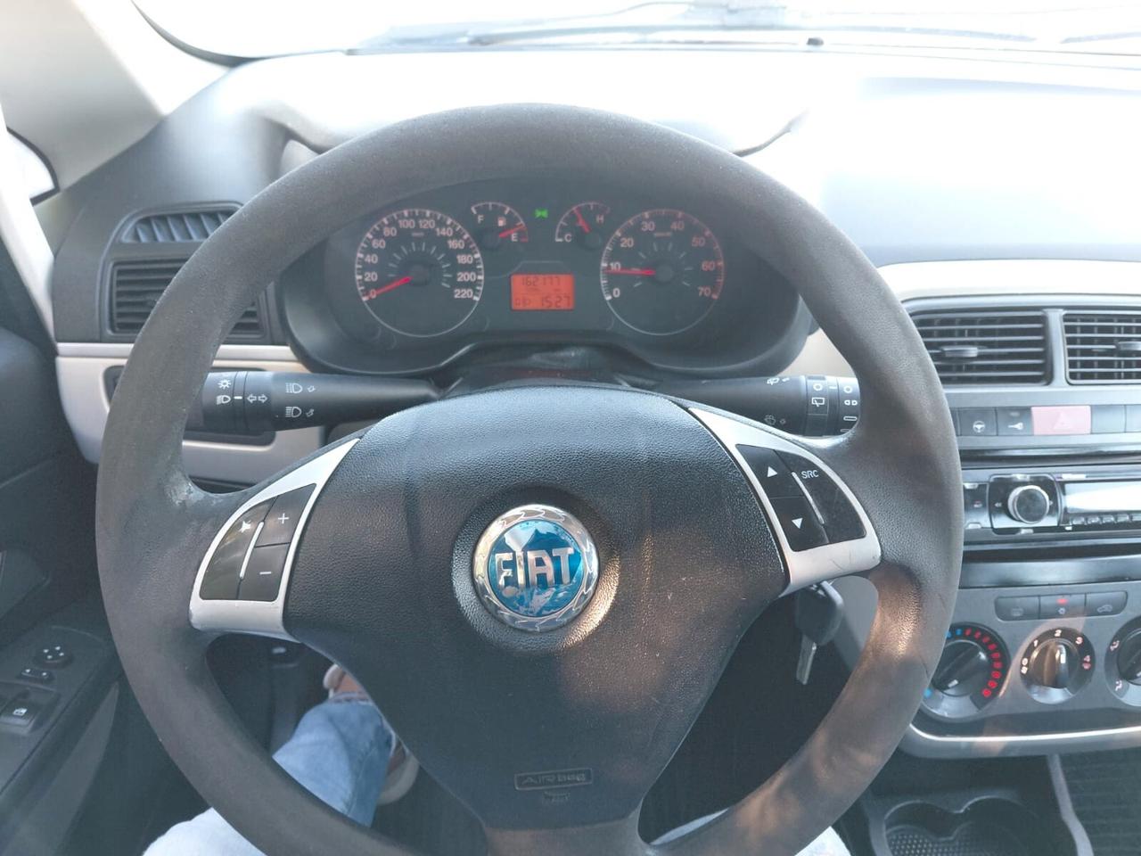 Fiat Grande Punto 1.3 MJT 75 CV 5 porte Dynamic