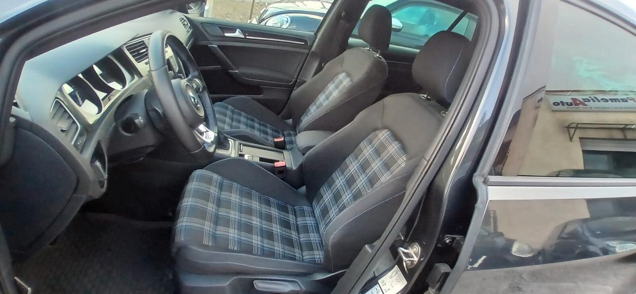Volkswagen Golf 7° GTE 1.4 TSI DSG Hybrid - 2016