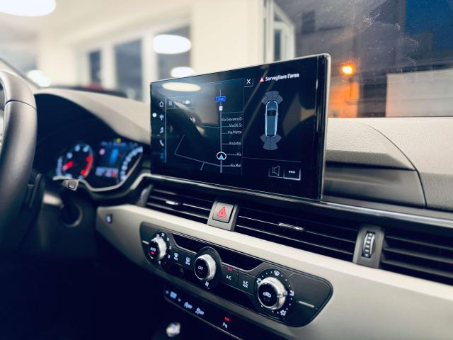 Audi A4 Avant 40 2.0 tdi mhev Business 204cv s-tronic