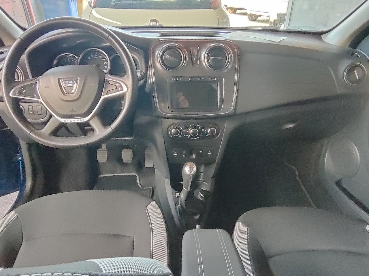 Dacia Sandero Stepway 1.0 BENZINA E GPL DI SERIE