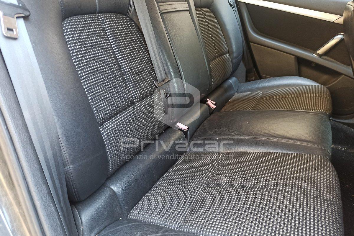 PEUGEOT 407 2.0 HDi SW Premium