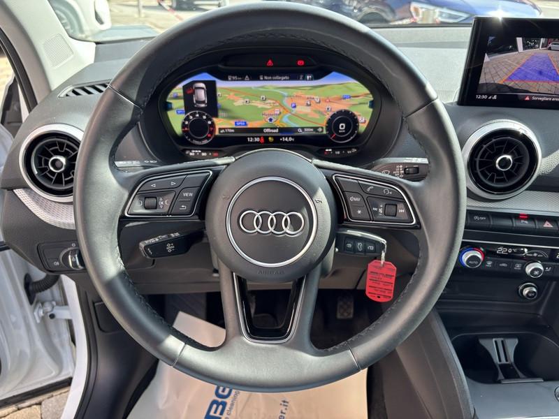 Audi Q2 30 1.0 tfsi Admired TETTO-NAVI-CAM-18"