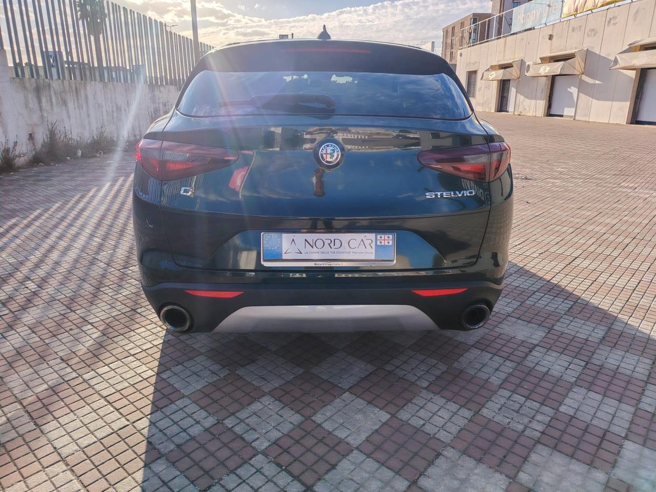 Alfa Romeo Stelvio 2.2 Turbodiesel 210 CV AT8 Q4 Executive