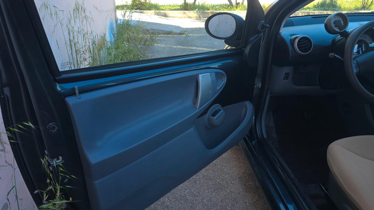 Peugeot 107 1.0 68CV 3p. Sweet Years