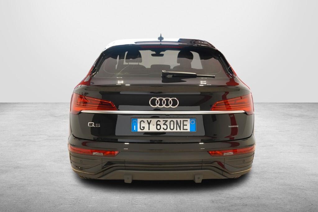 AUDI Q5 SPORTBACK 40 TDI 204CV S-TRONIC QUATTRO BUSINESS ADVANCED ( FARI LED - VIRTUAL COCKPIT - ADAPTIVE CRUISE - CLIMA TRIZONA - NAVI - MIRROR - PDC - TELECAMERA POST. - CERCHI 18 )