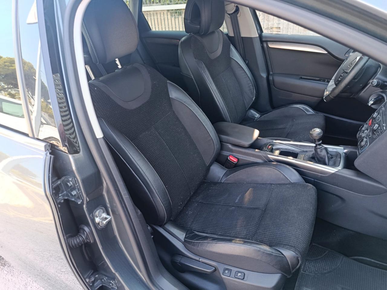 Citroen C4 1.6 e-HDi 110 airdream CMP6 Exclusive