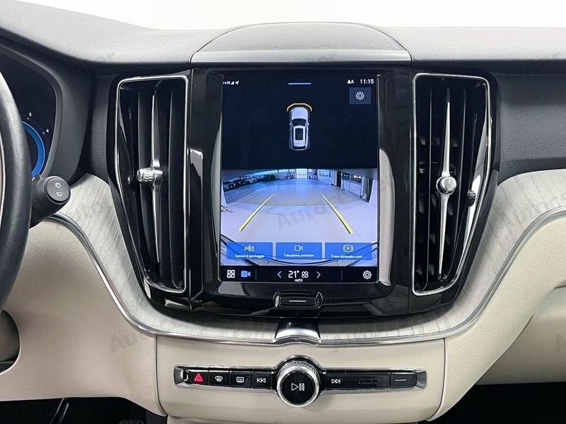 Volvo XC60 XC60 B4 (d) 197CV AUT AWD PLUS DARK