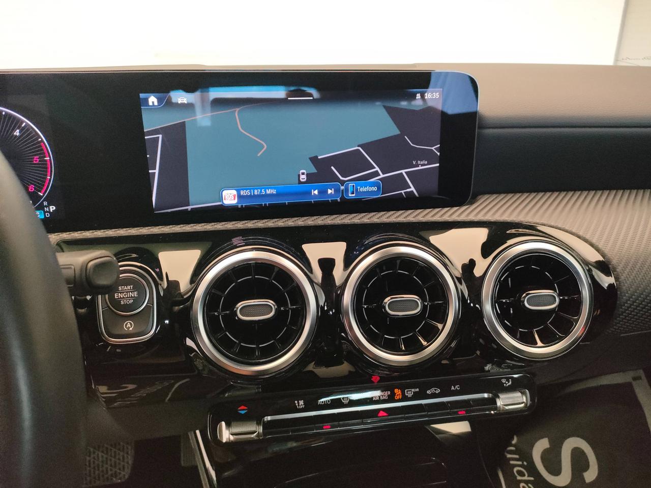 Mercedes-Benz CLA Sh.Brake - X118 2023 - CLA Shooting Brake 180 d Progressive Advanced auto