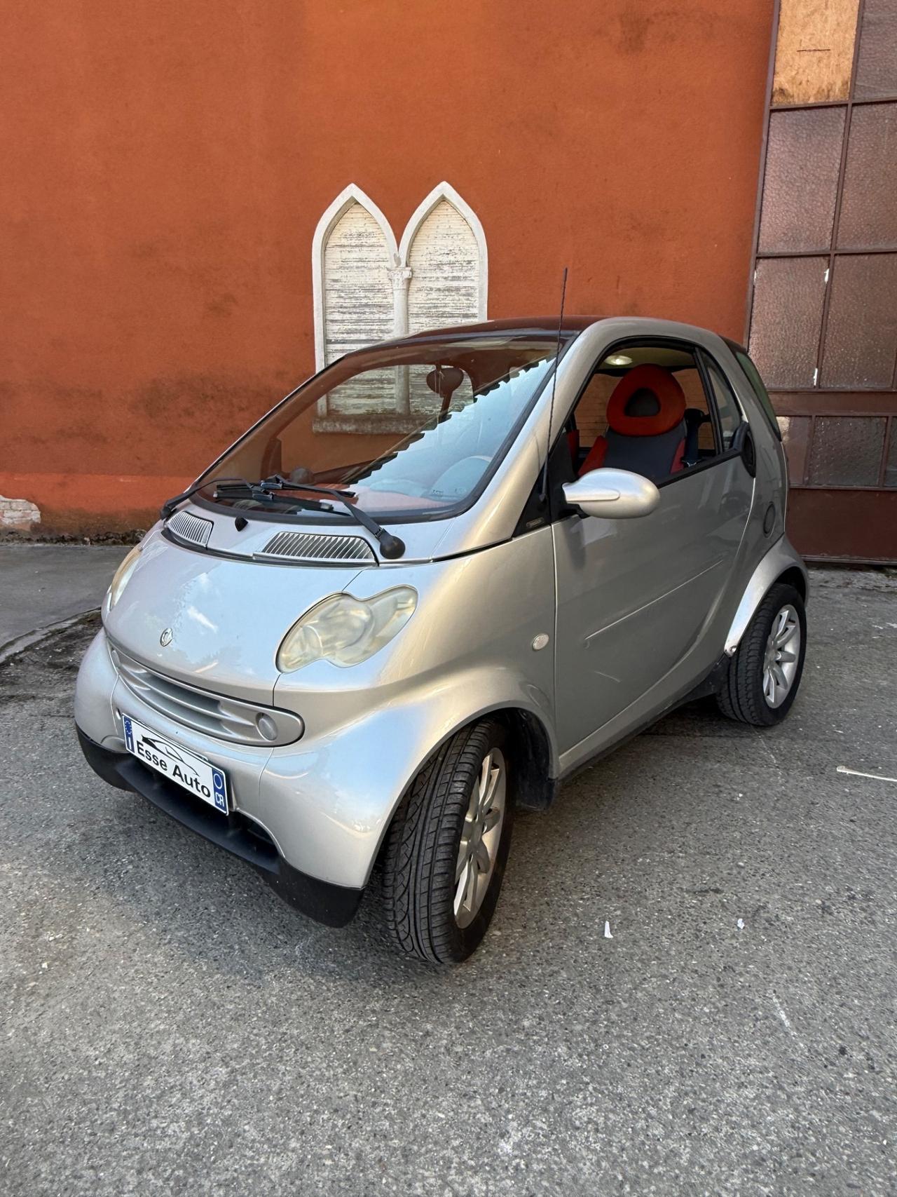 Smart ForTwo 700 coupé pure (37 kW)