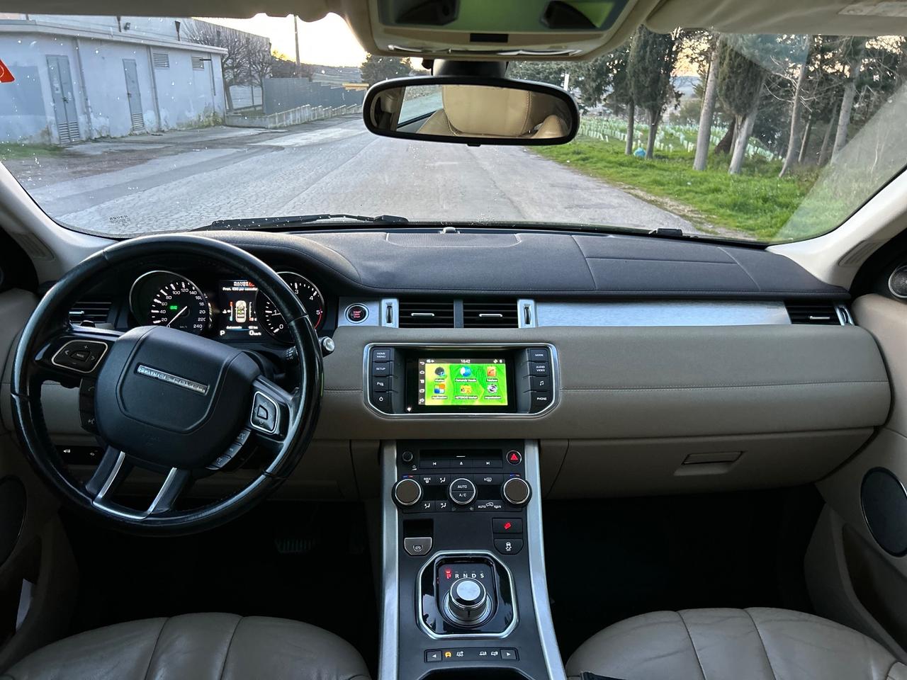 Land Rover Range Evoque 2.2 TD4 5p. Prestige