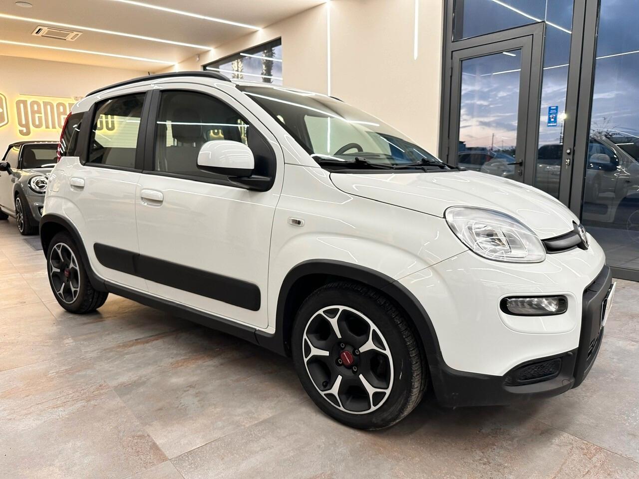 Fiat Panda 1.0 70 CV S&S Hybrid City Cross 2021