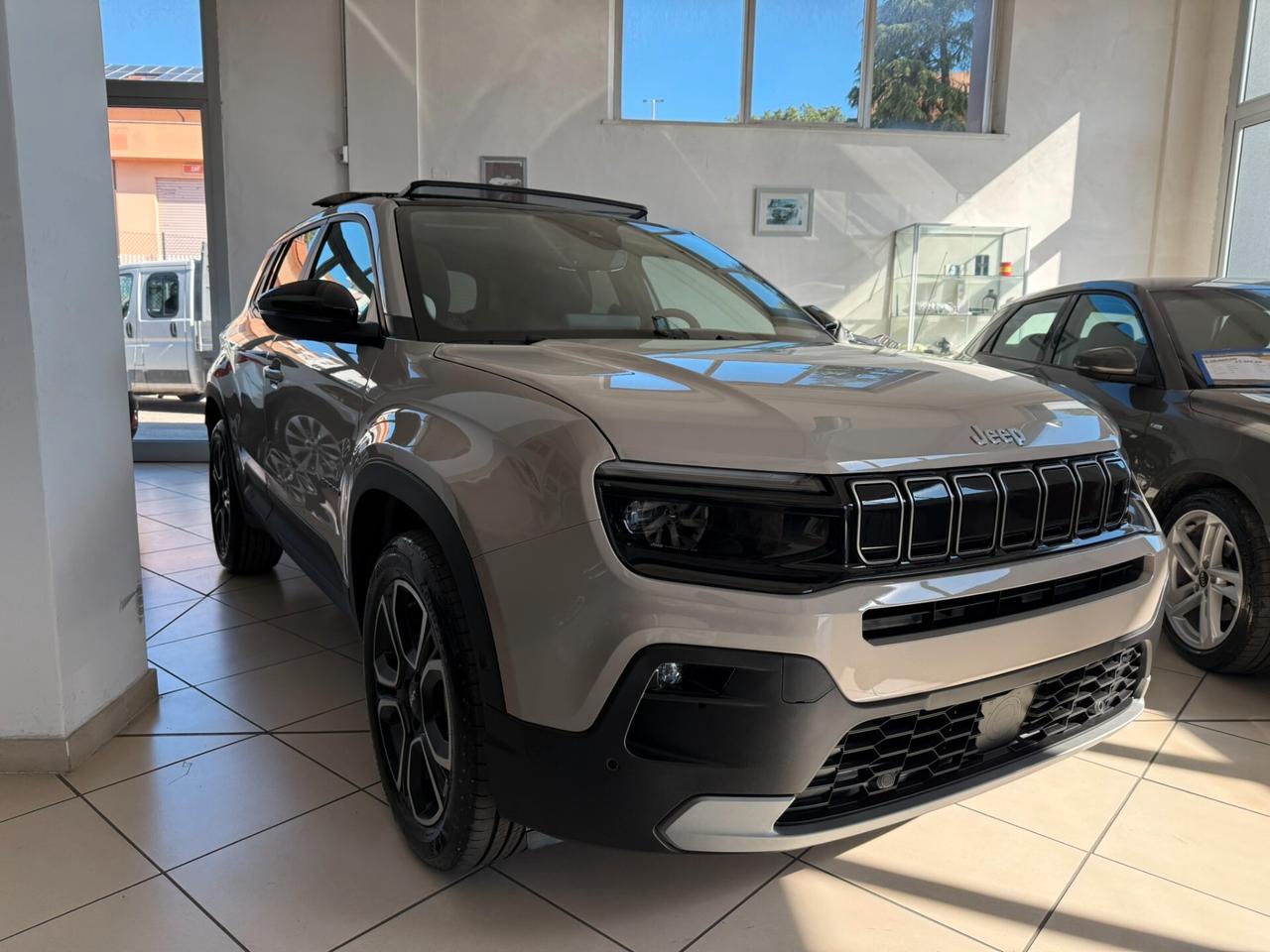 Jeep Avenger 1.2 Turbo 100 CV MHEV Summit