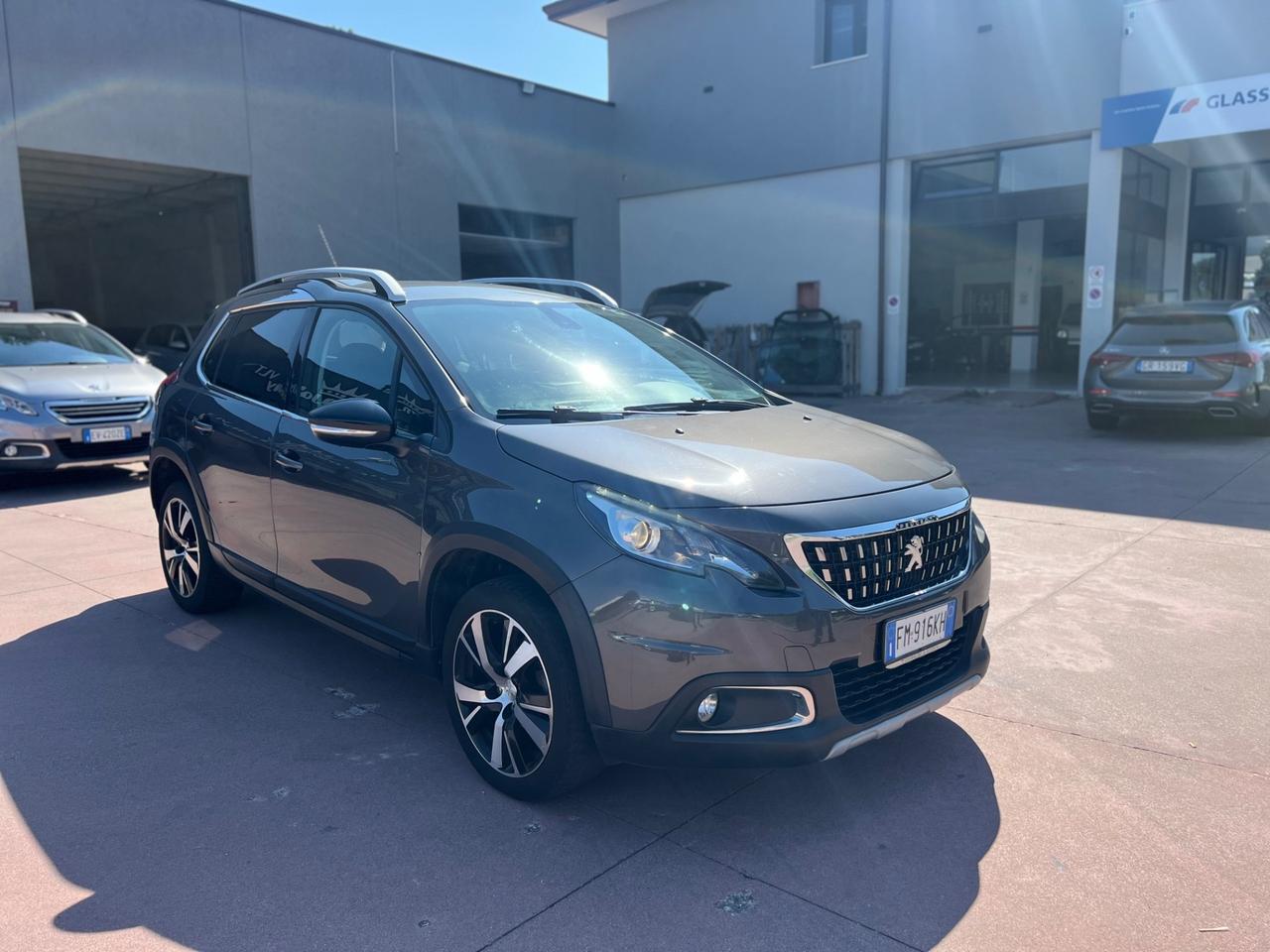 Peugeot 2008 BlueHDi 100 Allure