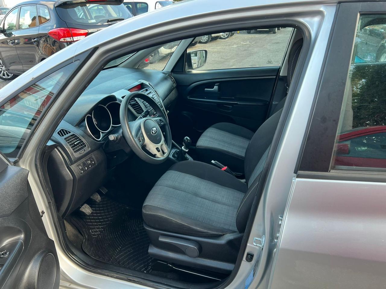 Kia Venga 1.4 CRDi 90 CV Crossover