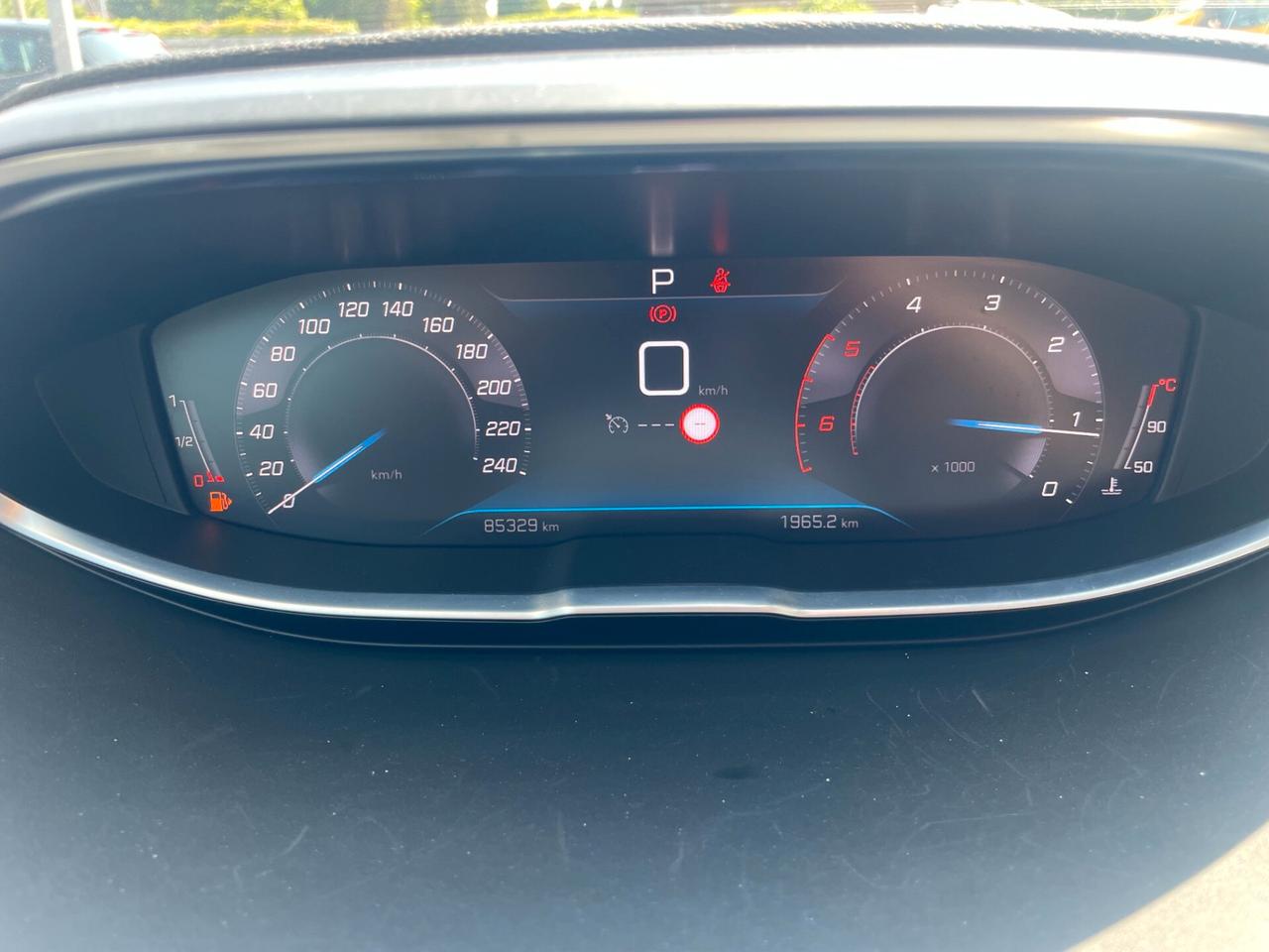 Peugeot 3008 BlueHDi 130 S&S EAT8 Active Pack