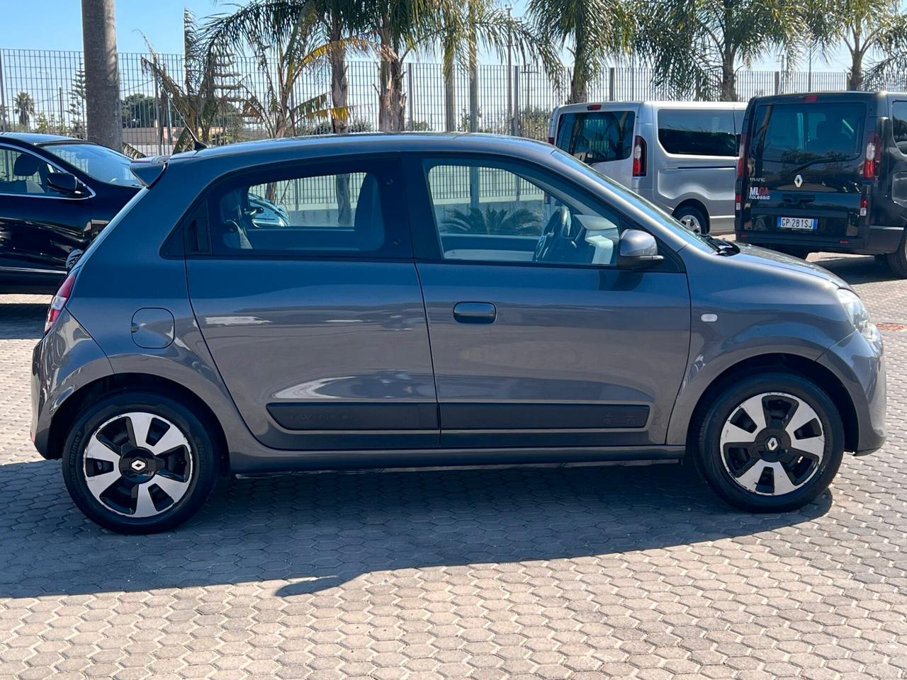 Renault Twingo SCe Lovely