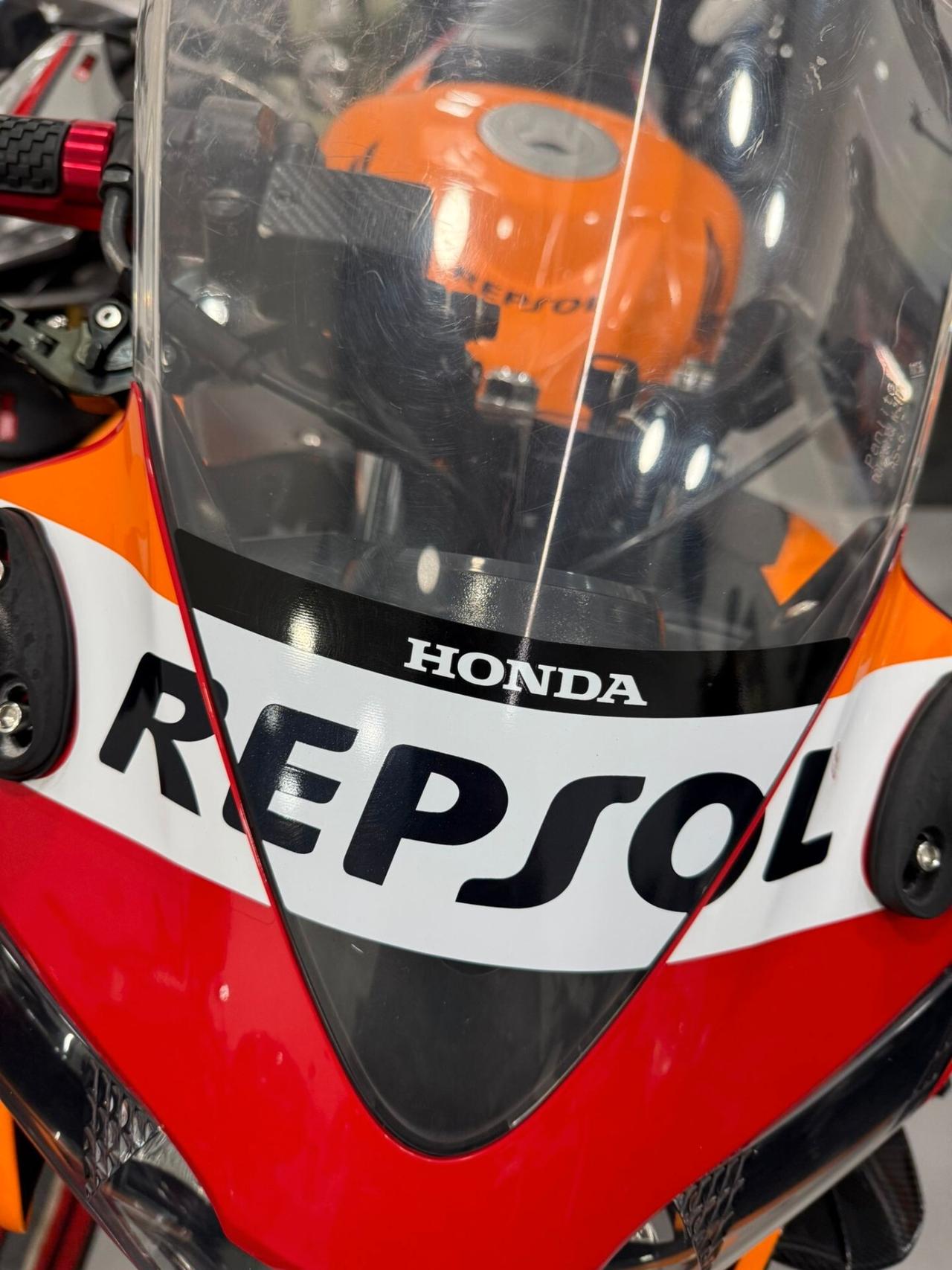 Honda CBR 125 R Repsol