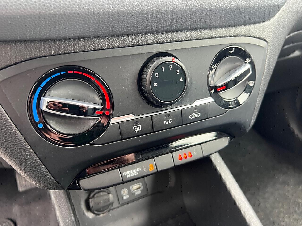 Hyundai i20 1.1CRDi 75CV 5porte-2017"UNIPRO"