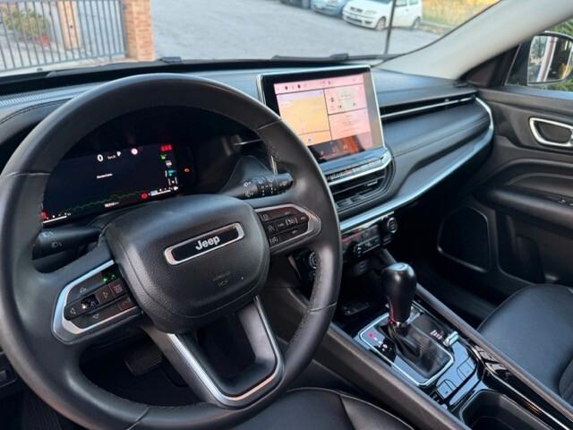 Jeep Compass TOTAL BLACK 4xe Business Plus da 190 euro al mese