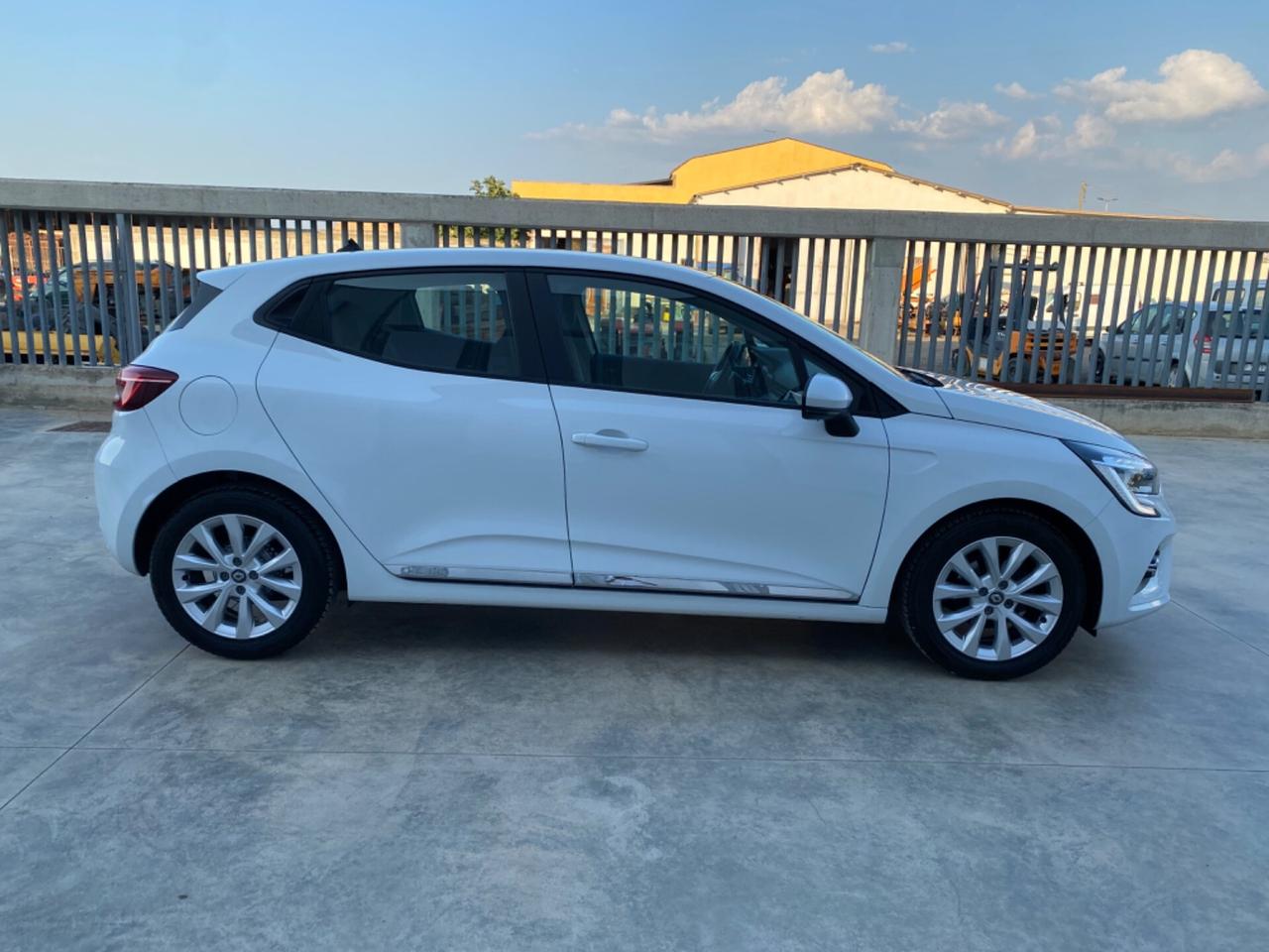 Renault Clio TCe 12V 100 CV 5 porte Zen