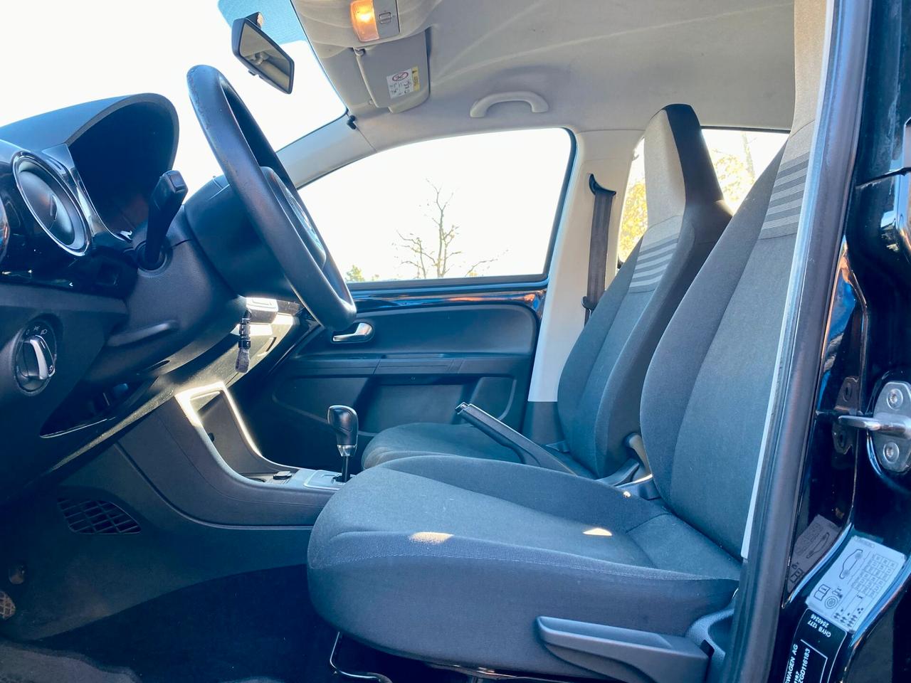 Volkswagen up! 1.0 5p AUTOMATICA- GARANZIA