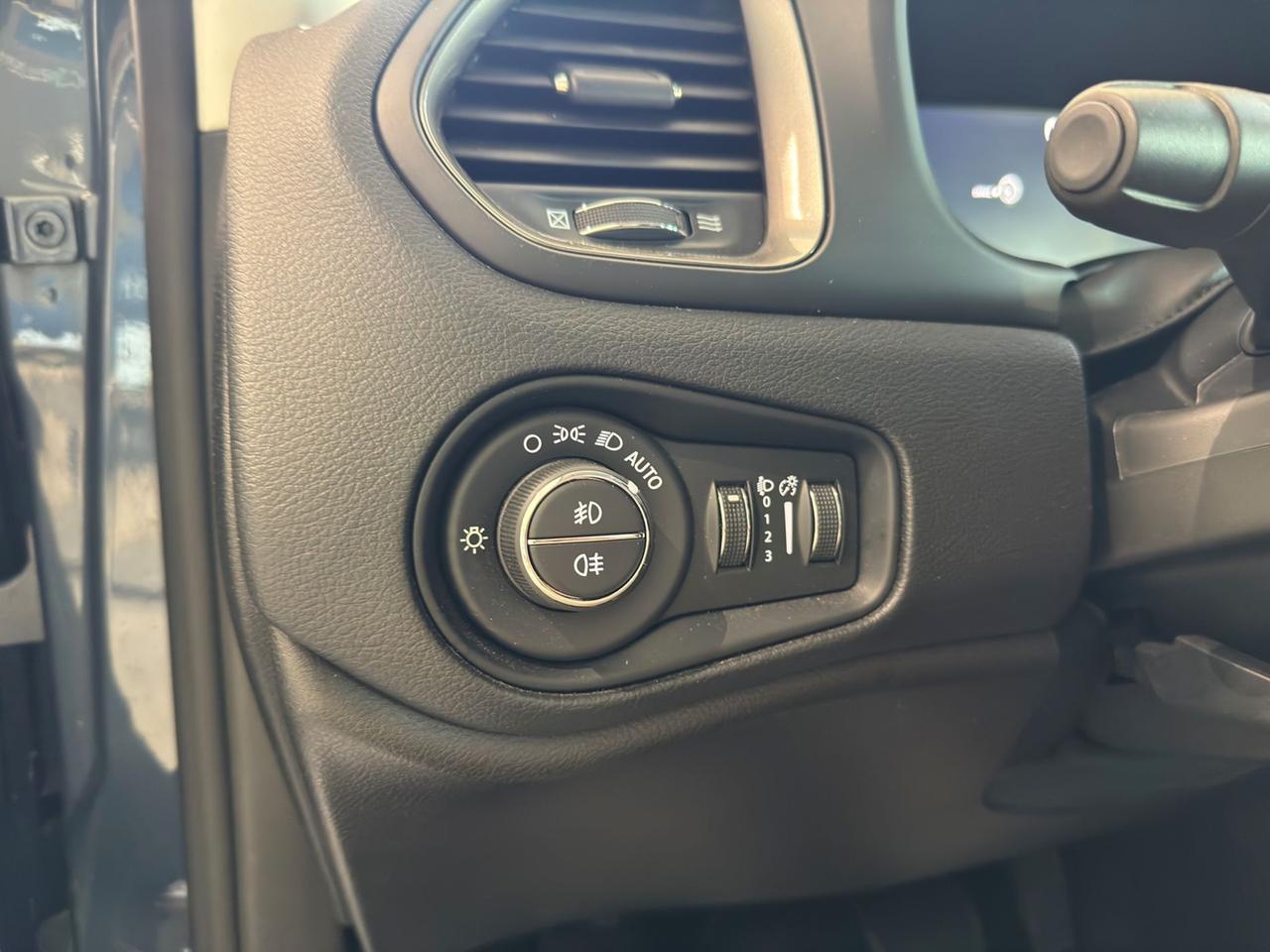 JEEP Renegade 2024 1.5 turbo t4 mhev Summit 2wd dct