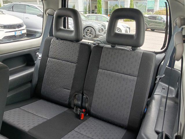 SUZUKI Jimny 1.3i 16V cat 4WD JLX