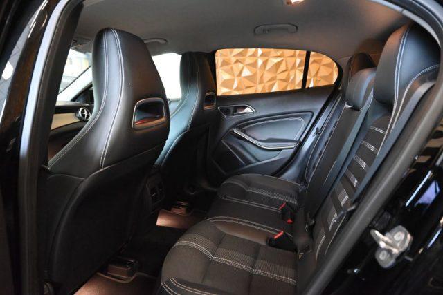 MERCEDES-BENZ GLA 180 SPORT AUTO NAVI TEL CAM 18"CRUISE PELLE/TESS.FULL!