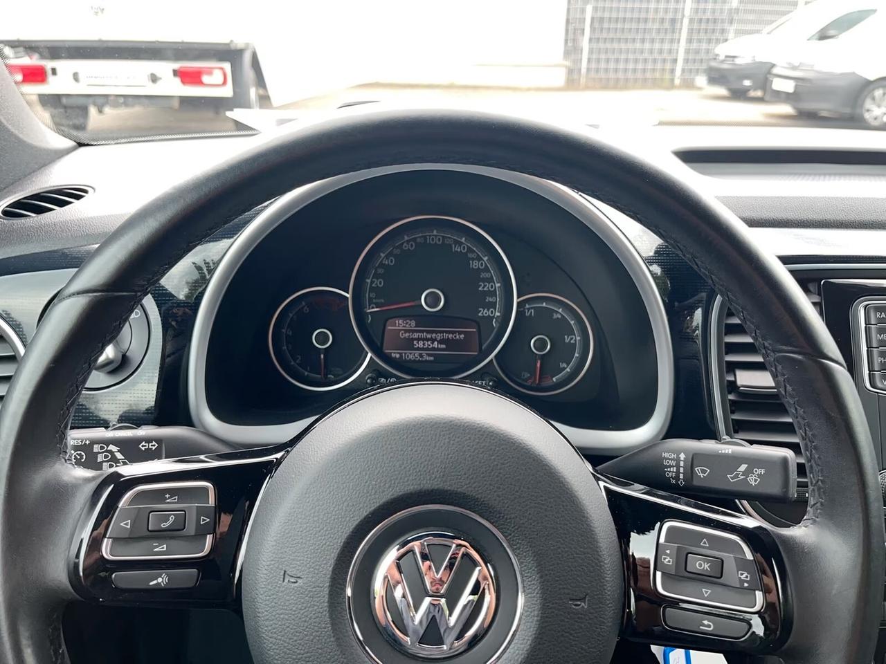 Volkswagen Maggiolino DESIGN 17" SENS PARK DOPPI NAVY CRUISE CONTROL SEDILI RISCALDATI IN ARRIVO OPZIONABILE