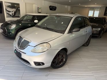 Lancia Ypsilon 1.4 GPL BENZINA NEOPATENTATI