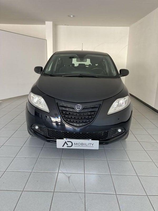 Lancia Ypsilon Ypsilon 1.2 69 CV 5 porte S Momodesign