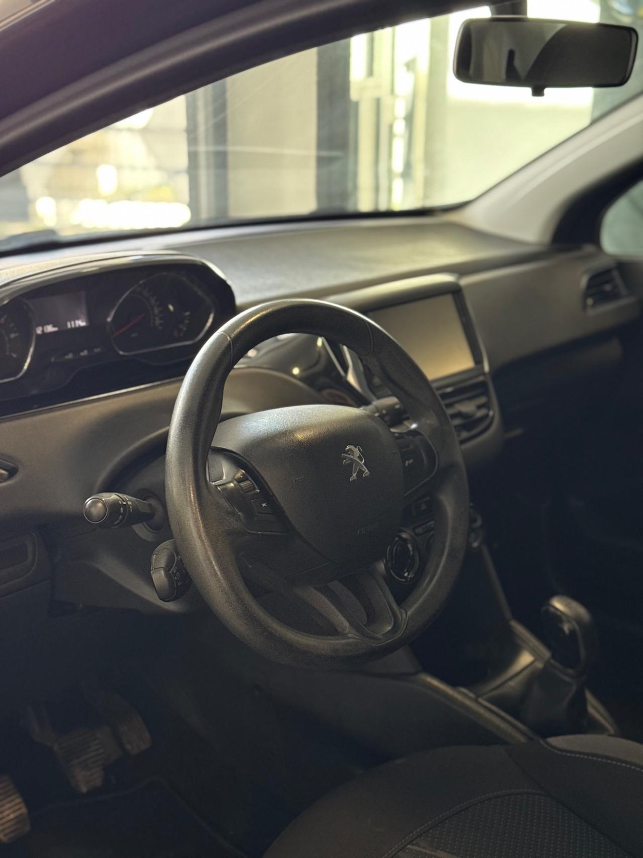 Peugeot 208 1.2 VTi 82 CV 5 porte Allure