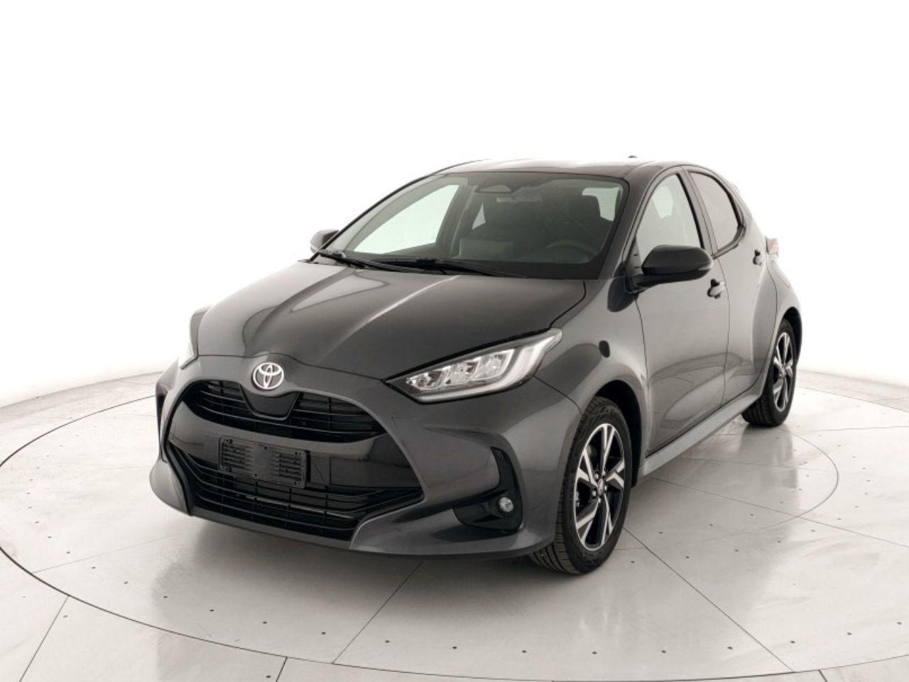 TOYOTA Yaris 1.5h Trend