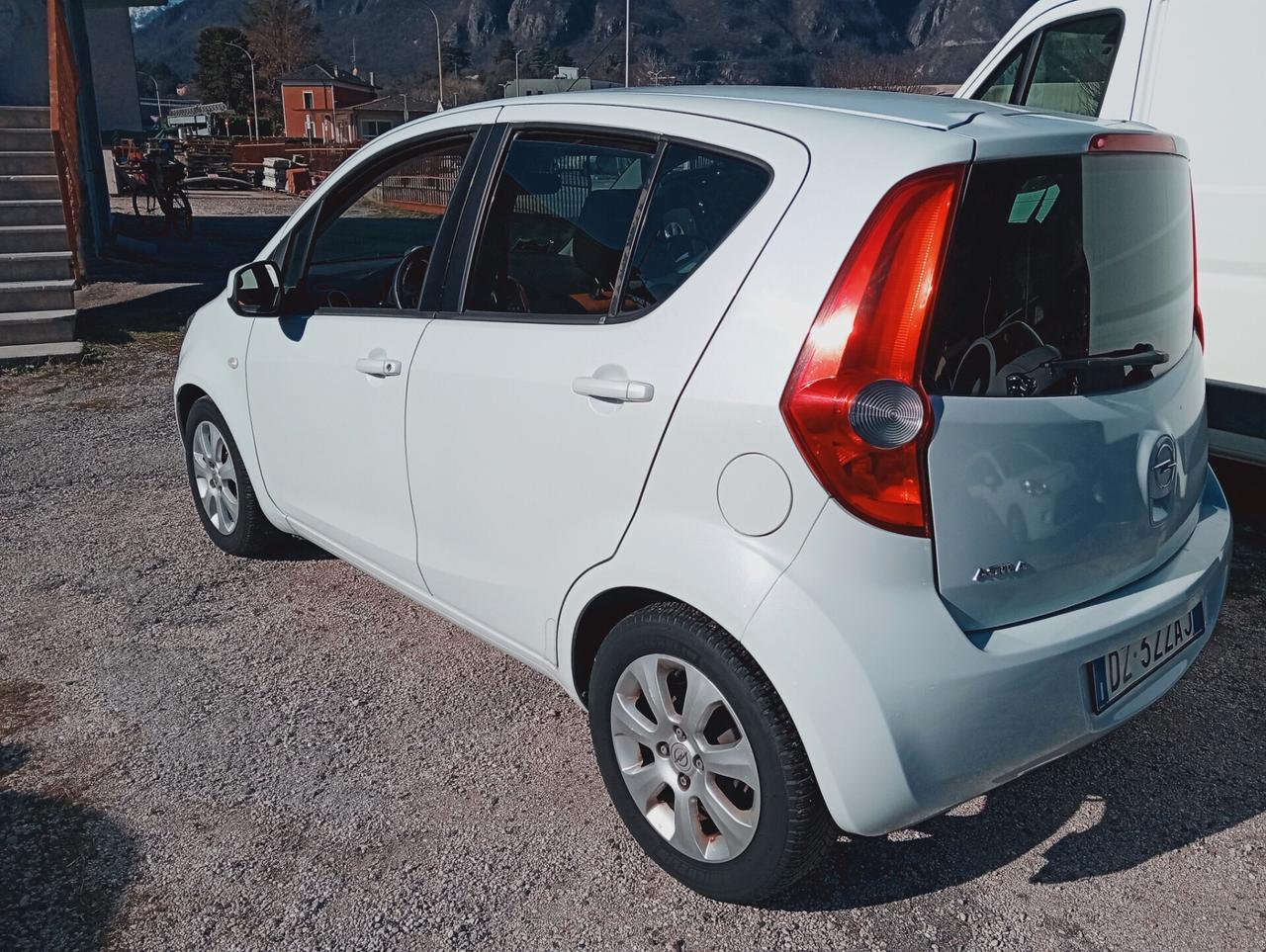 Opel Agila 1.2 16V 86CV Enjoy