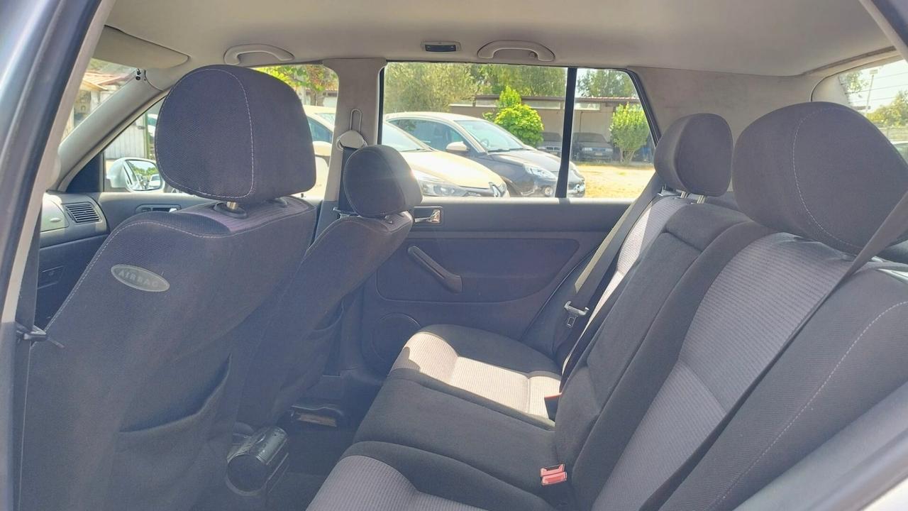 Volkswagen Golf 1.9 TDI 101 CV 5 Porte Comfortline