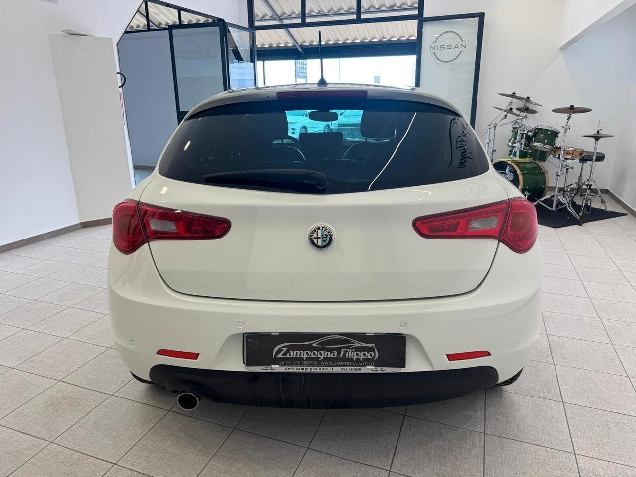 Alfa Romeo Giulietta 1.6 JTDm 105CV RESTYLING 2014