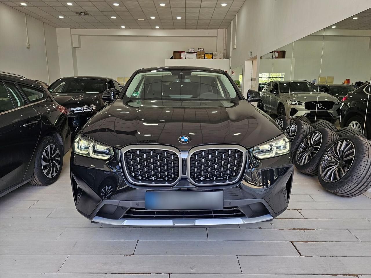 BMW X4 Xdrive 20d mhev Tetto cam Nav PDC Full LED