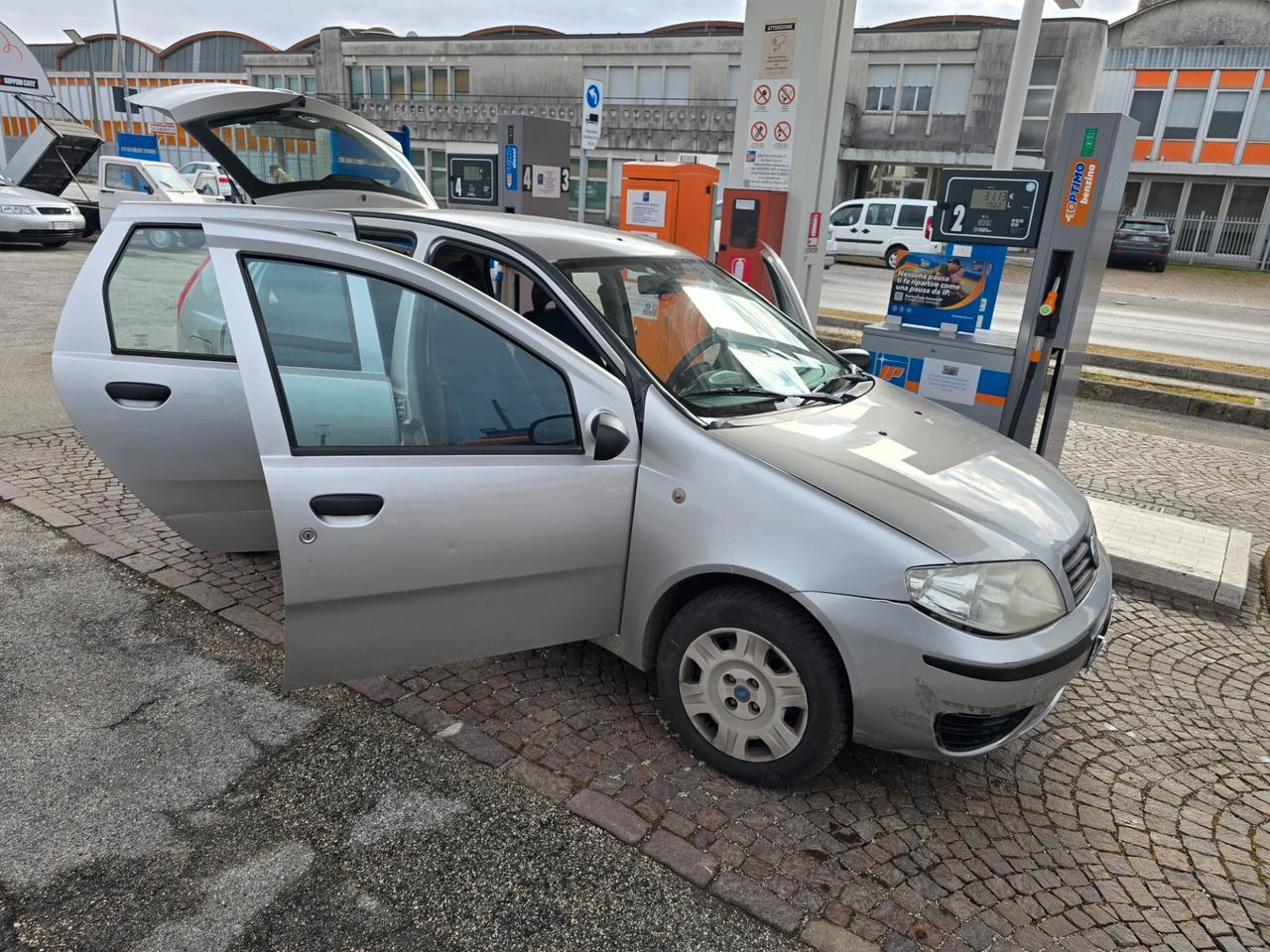 Fiat Punto 1.2i cat 5 porte ELX